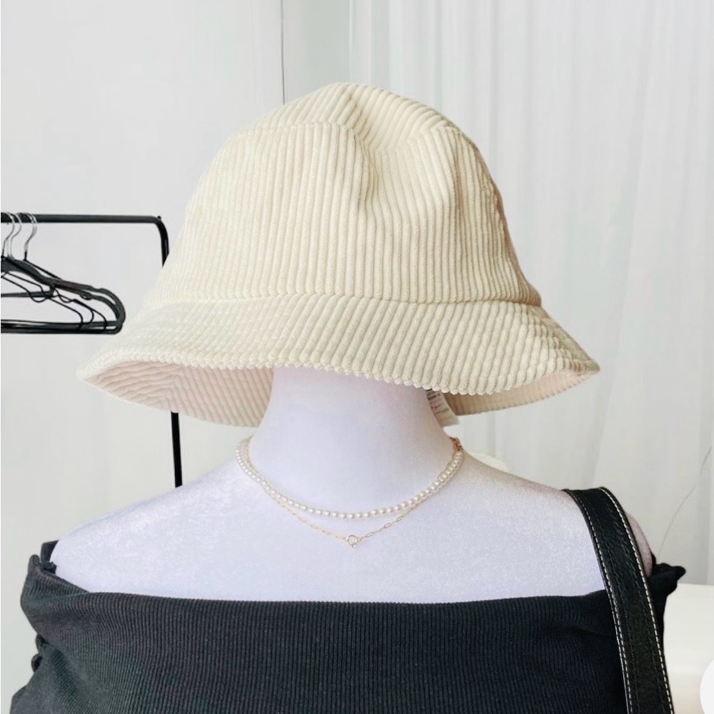 Hollister Cream Corduroy Bucket Hat